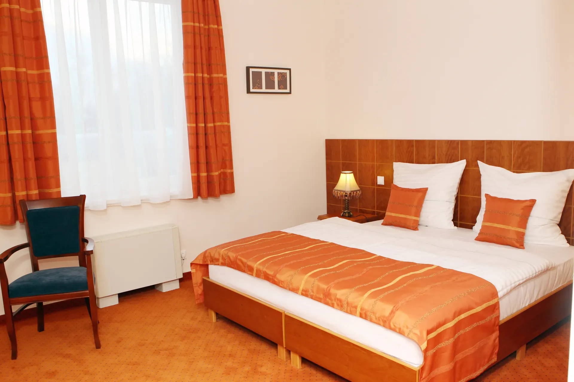 Standard Twin Room — 2