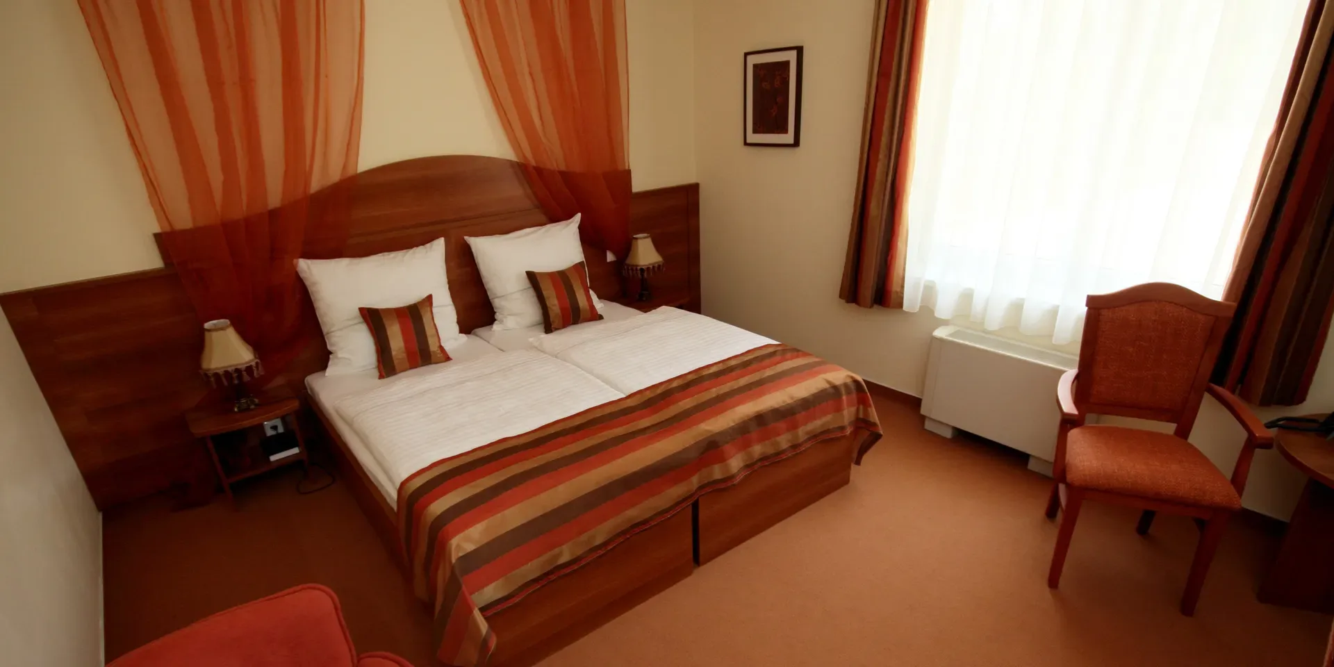 Standard Twin Room — 4